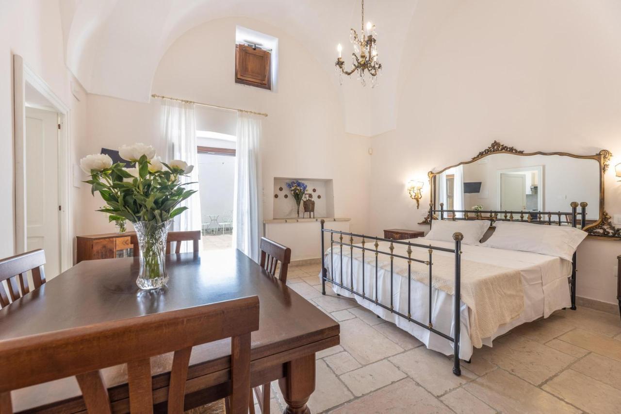 Courtyard With Pool Villa Racale Bagian luar foto